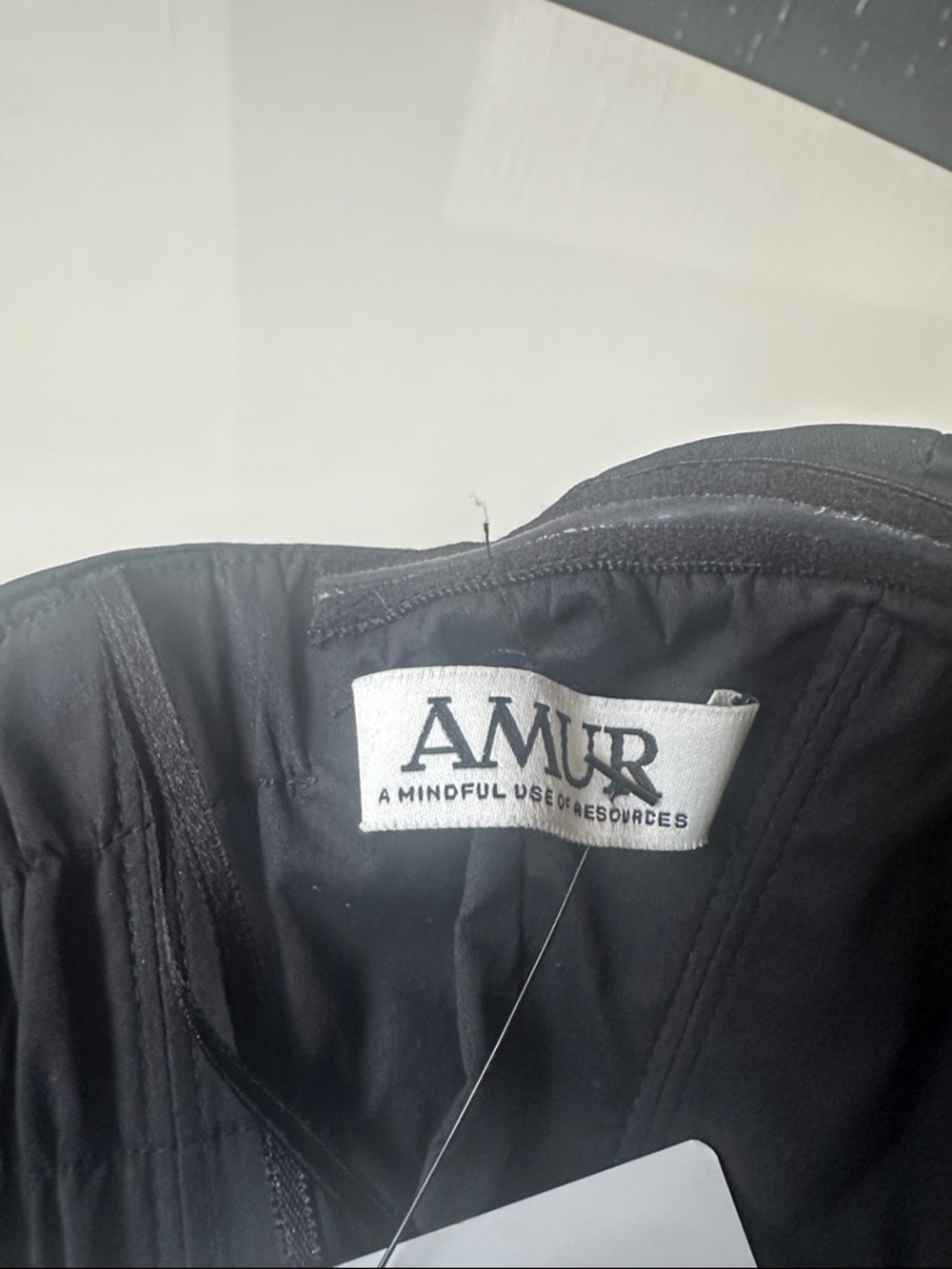 Amur Riri Top - Picture 8 of 9